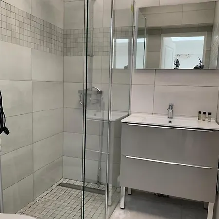 Cosy And Modern In Heart Of Xvii Area Appartamento Parigi